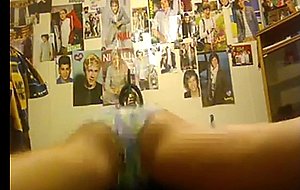 Teen dry humping pillow