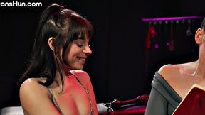 Transsexual lady fucks big booty babe in wet pussy