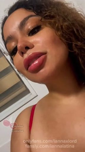 Cute and pretty face with nice big juicy titties, I know I drive you crazy