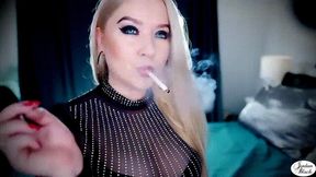 Crazy about my smoky lips [wmv]