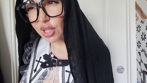 suor lavinia prega con le bestemmie-dirty talker nun new session