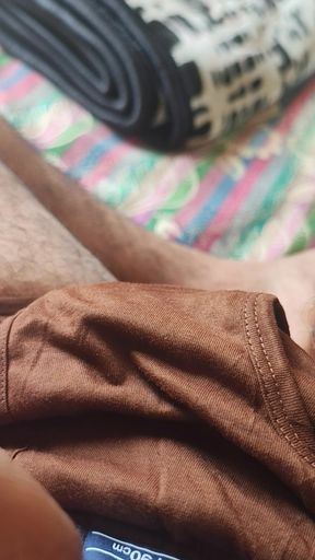 Ladka khud Se sex Karta hua