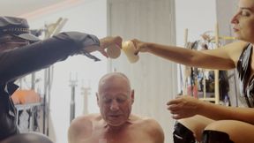 Hot waxing the bald head of the prisoner - Mistress Zeida DFC and Mistress Roberta OWK - Hot drips like my sadistic mind