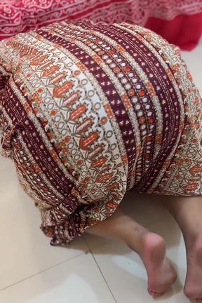 Big Ass Egyptian Hot Maid Stuck Under Bed &amp; Naked Her Ass