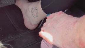 Pedal Pumping Size 16 Feet in Jeep Heels & Barefoot