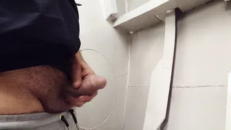 Chubby Daddy Gets a Kinky Blowjob from Horny Twink at Work