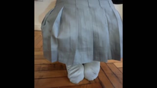 من میرم تو یه شلخته که با شورت فاحشه به مدرسه بری