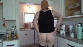 Housewife Sveta Lusin. 2025kc