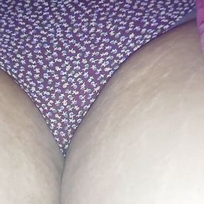 Desi bhabhi ka mms video banaya.