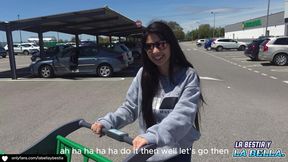 Rich stranger fucks me in his car after meeting at the supermarket