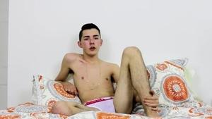 BoyCrush.com: American Connor Jacobs masturbation in the bed