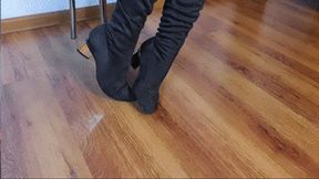 Blue Wig And Hot Boots (HDTVWMV) – Lady Kat