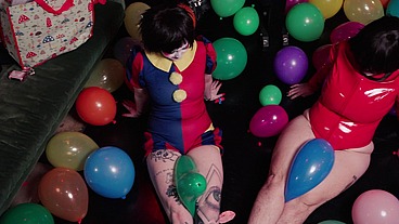 Double pomni ballooon popping