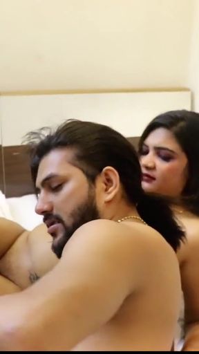 Jaw-dropping moment from &quot;Chor ne college girl ko jamkar choda jab wo naha rahi thi&quot;