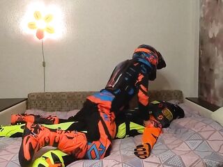 HOMO MOTOCROSS PLAYS (part 1)