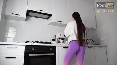 Girl cheated with a neighbor to her husband right in the kitchen - cum inside. Valeria Sladkih