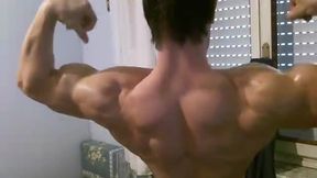 Sexy Big Muscle with Oil Private Show