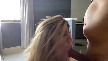 DANDO GOSTOSO PARA O VIDRACEIRO EM TROCA DE DESCONTO
