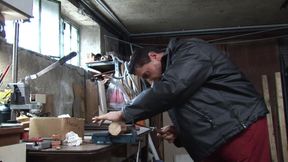 Horny Mature Fucked by Worker's Huge Cock Who Cums in Her Mouth