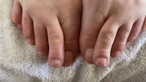 JERK OFF OVER POINTED TOES - HD