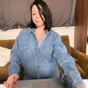 9th Month Pregnant Video Show to WebCam by Shione Cooper