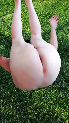 2 Hands-free Cumshot Big Ass Big Butt Big Hips Masturbating in an Extraordinary Pose
