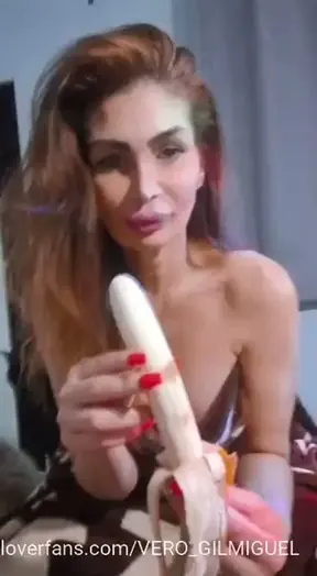 Banana...🍌🍌🍌. Cómo os gusta más?en verde o al natural?