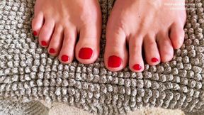 Fresh nails - Polish nails - Red nails - Beauty Care - footfetishfashion
