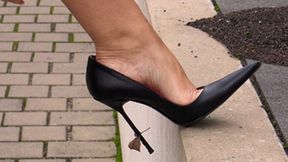 Neele - New Miceli Pumps Black Leather - mp4 1920x1080