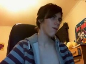 Seduisant Minet Seul Dans Sa Chambre