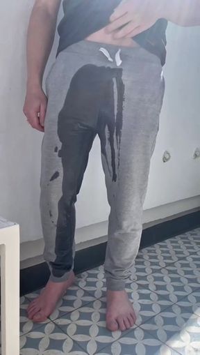 Truth or Dare - Had to Piss and Wet My Pants