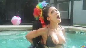 me and mandimayxxx seduced party boy gibby the clown for some wap