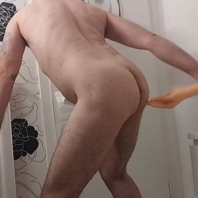 I fuck my juicy ass cunt with my new fisttoy.