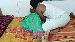 Indian hot wife Homemade in green colour saree xxx part 1