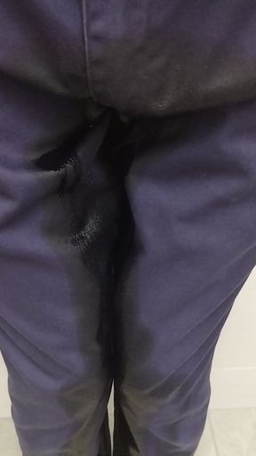 peeing in school pants.. S&atilde;o Paulo