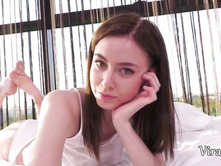 Первый Анал eighteen-летней Красотки Весом Всего 40 кг с Отчимом
