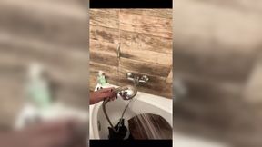 Mature Lady Calla Self-Fucked in Bathtub with Pee-Spoiled Duvets Part 2: Post Episode 178 Cleaning