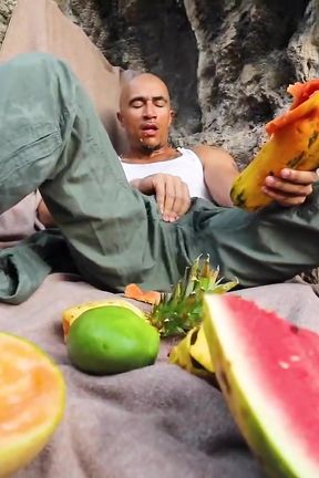 King Noire: Man Vs. Mango