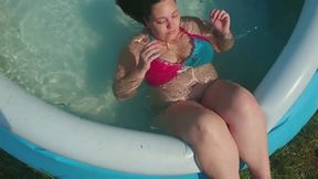 Submerging Underwater in Bikini Wetlook