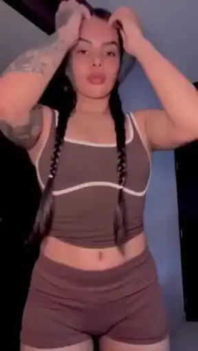 Trying my outfit for the gym 🔥