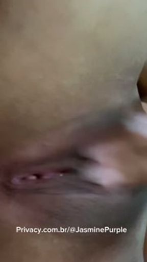 pedindo leitinho na boca