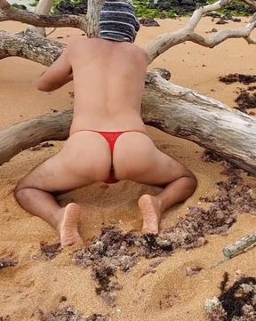 Ladysilva What a Hot Ass in Panties on the Beach