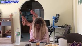 Almost caught cheating! Naughty stepdaughter hid in the fridge and seduced Stepdad