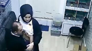 سكس الدكتور عماد شعلان جامعة البصرة فيديو كامل الجزء الأول