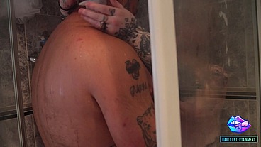SEXY BBW BAMBI BEAUTY GIVES A WET BLOWJOB IN THE SHOWER