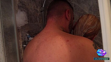 SEXY BBW BAMBI BEAUTY GIVES A WET BLOWJOB IN THE SHOWER