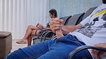 I got chubby waiting for the appointment, she came and sucked up the balls