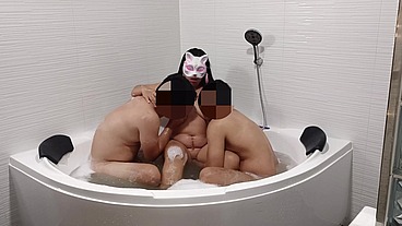 PINAY EXTREME THREESOME IN THE BATH TUB - BEST EXPERIENCE BATH TUB SEX