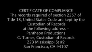 Gays con pollas enormes se masturban solos y luego se follan culos hasta el orgasmo.