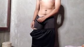 Alan Tokers s&eacute_ masturba en su habitaci&oacute_n